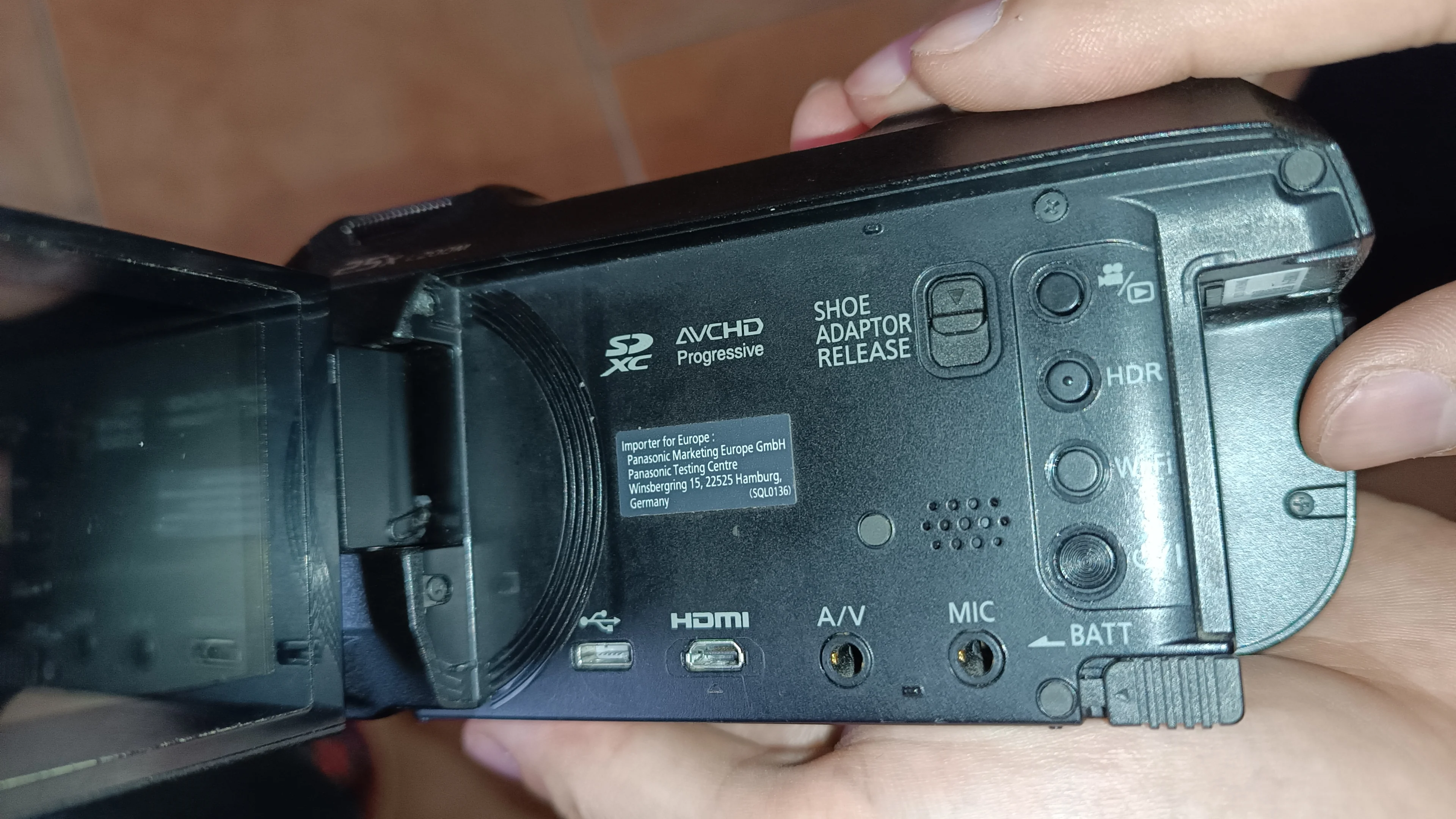 All visible screws on the case need to be removed.