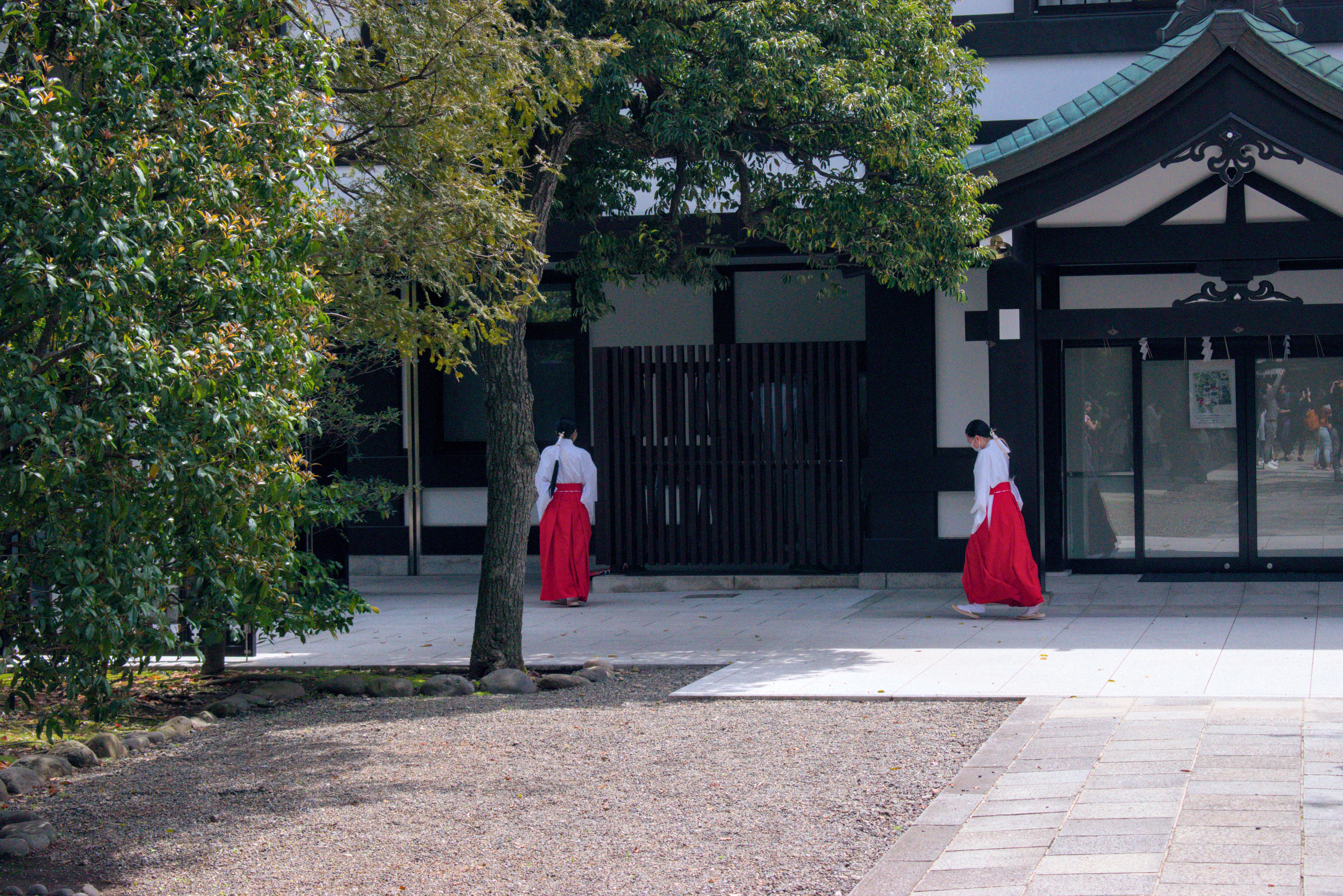 Shrine maidens miko serve in Shinto shrines, maintain the place, sell amulets and prayer objects.